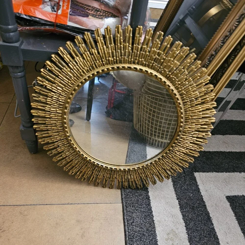 GOLD ROUND MEDIUM SZ MIRROR
